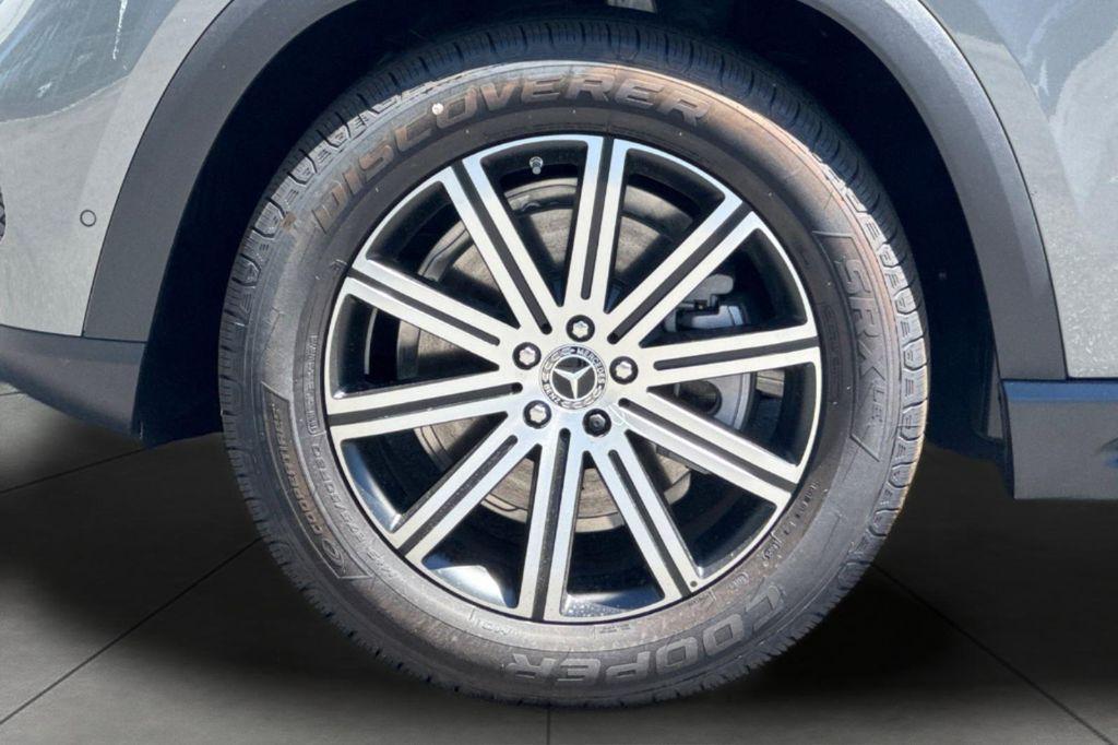 new 2025 Mercedes-Benz GLE 350 car, priced at $68,465