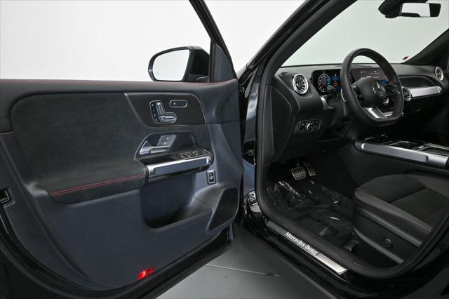 used 2024 Mercedes-Benz GLB 250 car, priced at $42,000