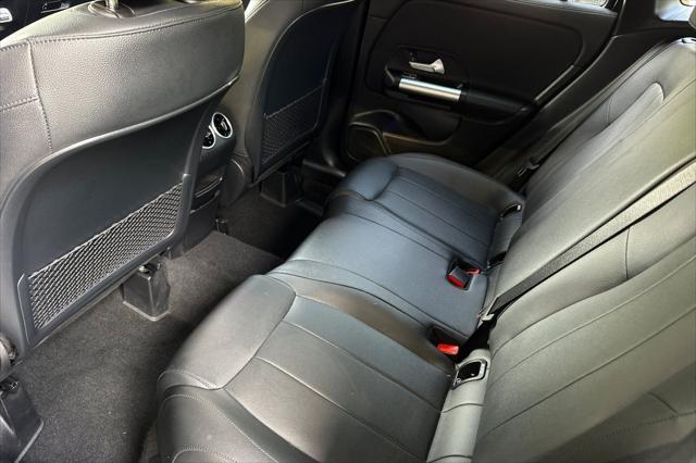 used 2025 Mercedes-Benz GLA 250 car, priced at $40,000