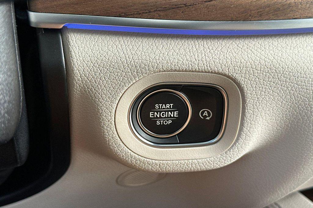 new 2026 Mercedes-Benz GLS 580 car, priced at $120,465