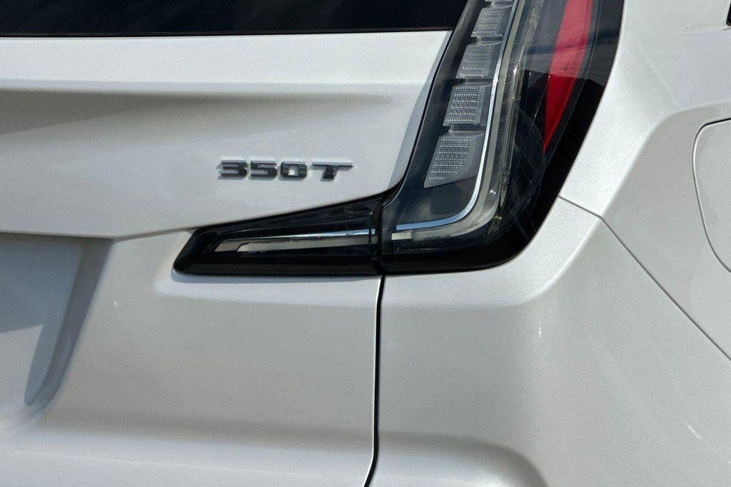 used 2020 Cadillac XT4 car, priced at $20,000