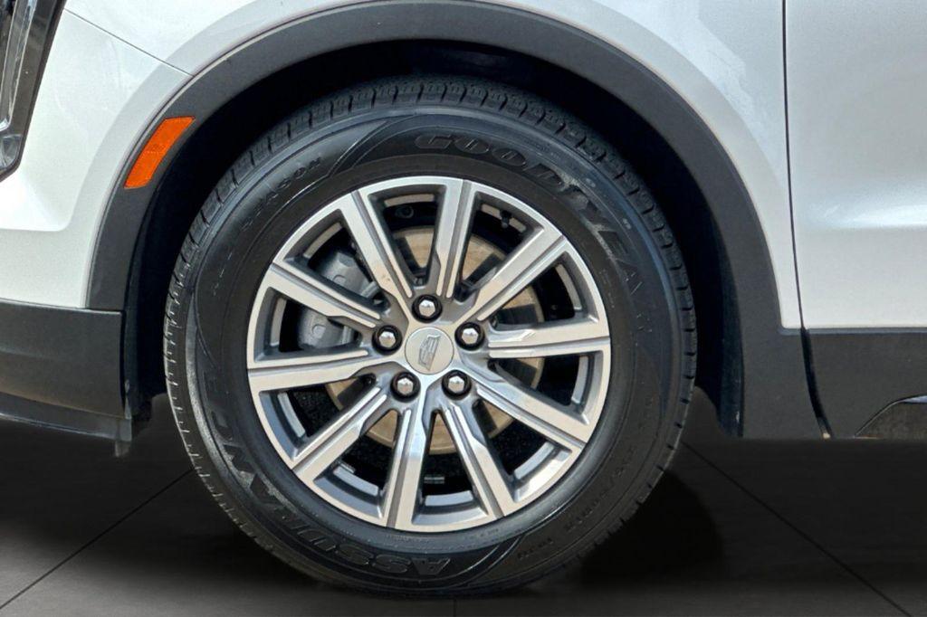 used 2020 Cadillac XT4 car, priced at $20,000