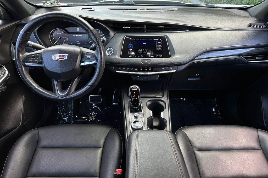 used 2020 Cadillac XT4 car, priced at $20,000