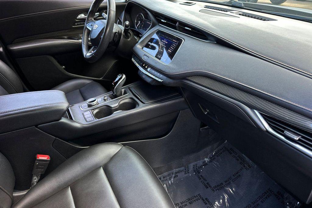 used 2020 Cadillac XT4 car, priced at $20,000