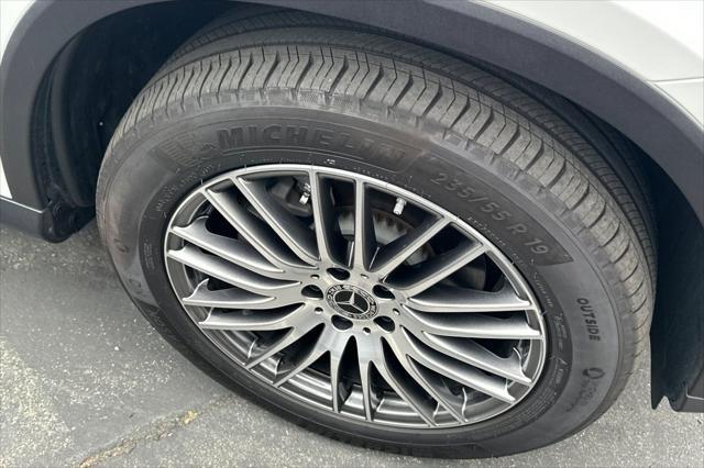 used 2025 Mercedes-Benz GLC 300 car, priced at $46,624