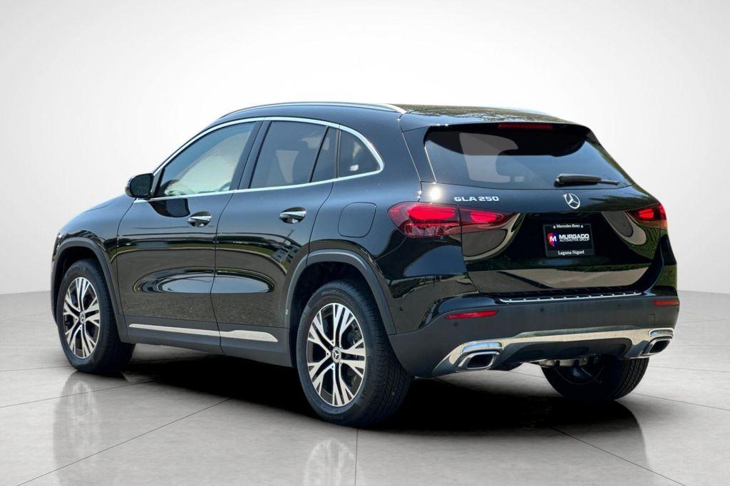 new 2025 Mercedes-Benz GLA 250 car, priced at $42,104