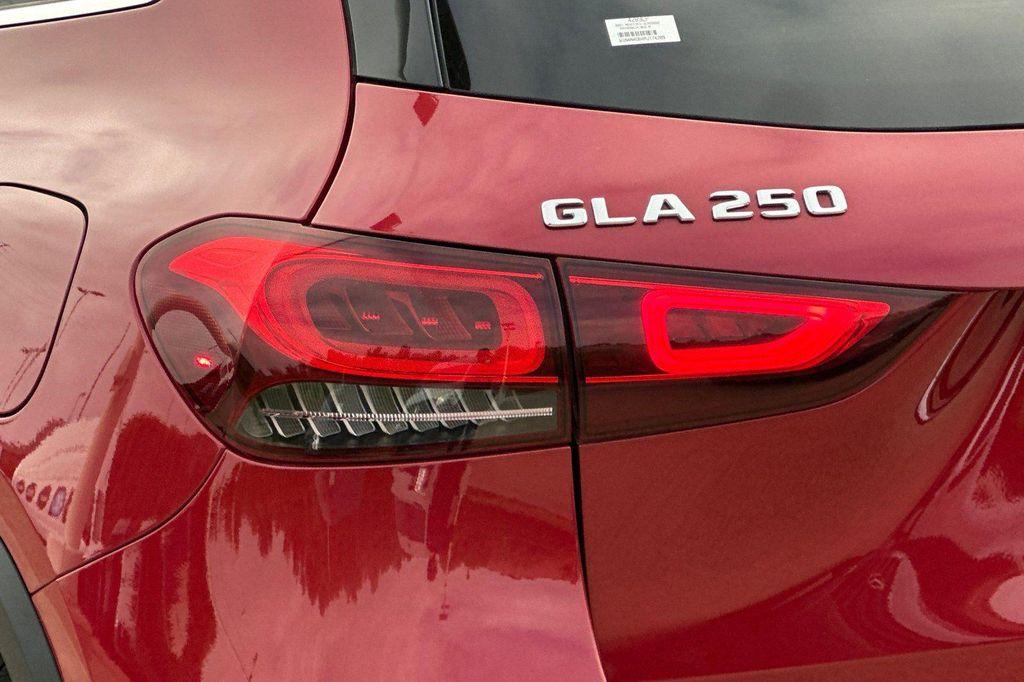 used 2021 Mercedes-Benz GLA 250 car, priced at $23,869