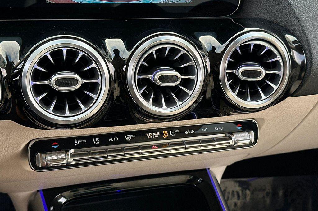 used 2021 Mercedes-Benz GLA 250 car, priced at $23,869