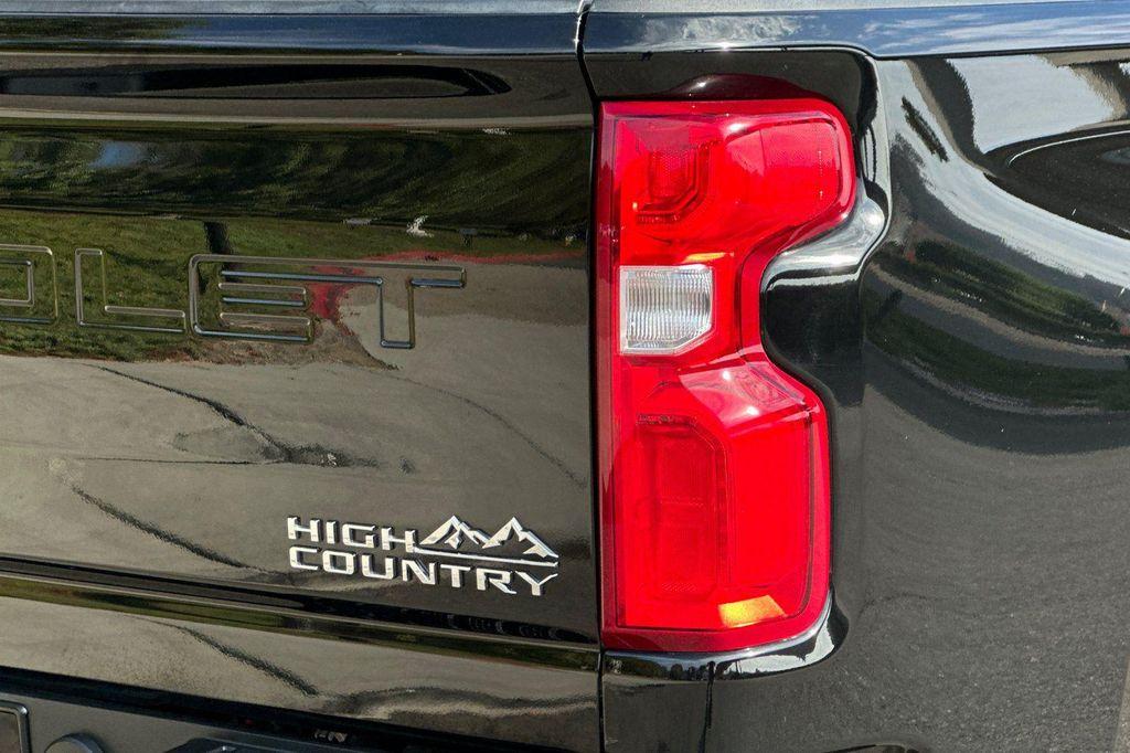 used 2022 Chevrolet Silverado 2500 car, priced at $62,900