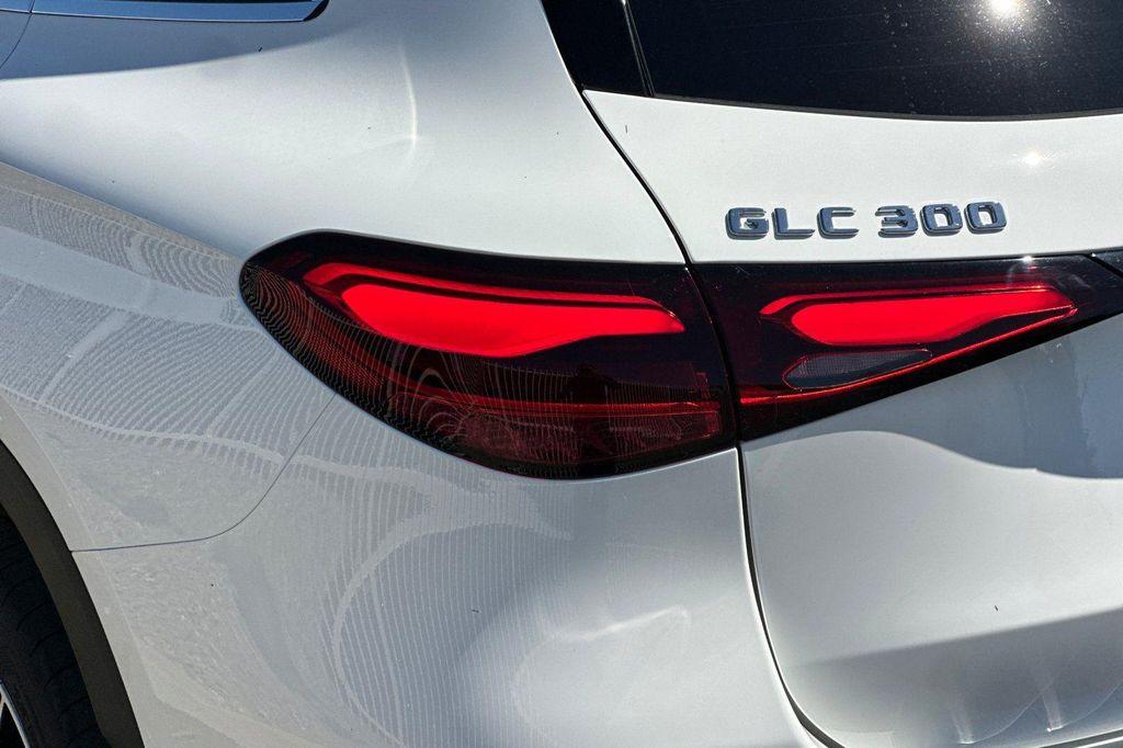 new 2025 Mercedes-Benz GLC 300 car, priced at $57,325