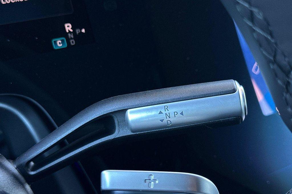 new 2026 Mercedes-Benz EQS 400 car, priced at $100,455