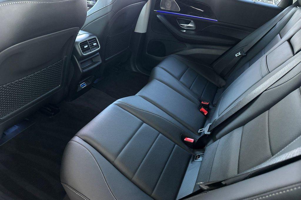 new 2026 Mercedes-Benz GLE 450 car, priced at $82,275