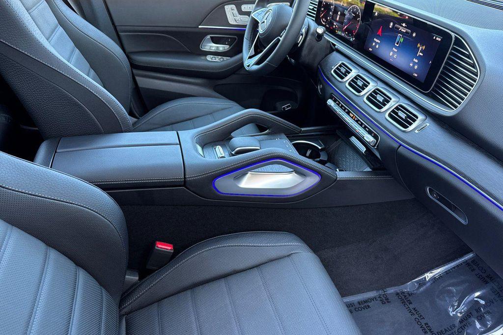 new 2025 Mercedes-Benz GLE 580 car, priced at $100,350