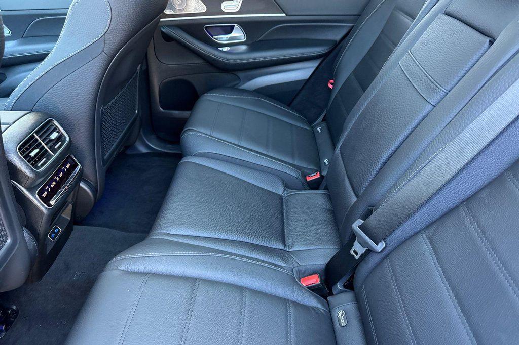 new 2025 Mercedes-Benz GLE 580 car, priced at $100,350