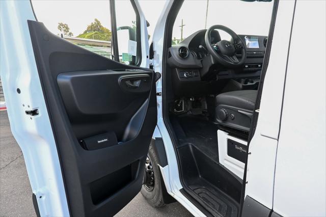 new 2024 Mercedes-Benz Sprinter 3500 car, priced at $72,917