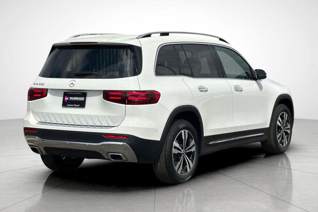 new 2025 Mercedes-Benz GLB 250 car, priced at $40,073