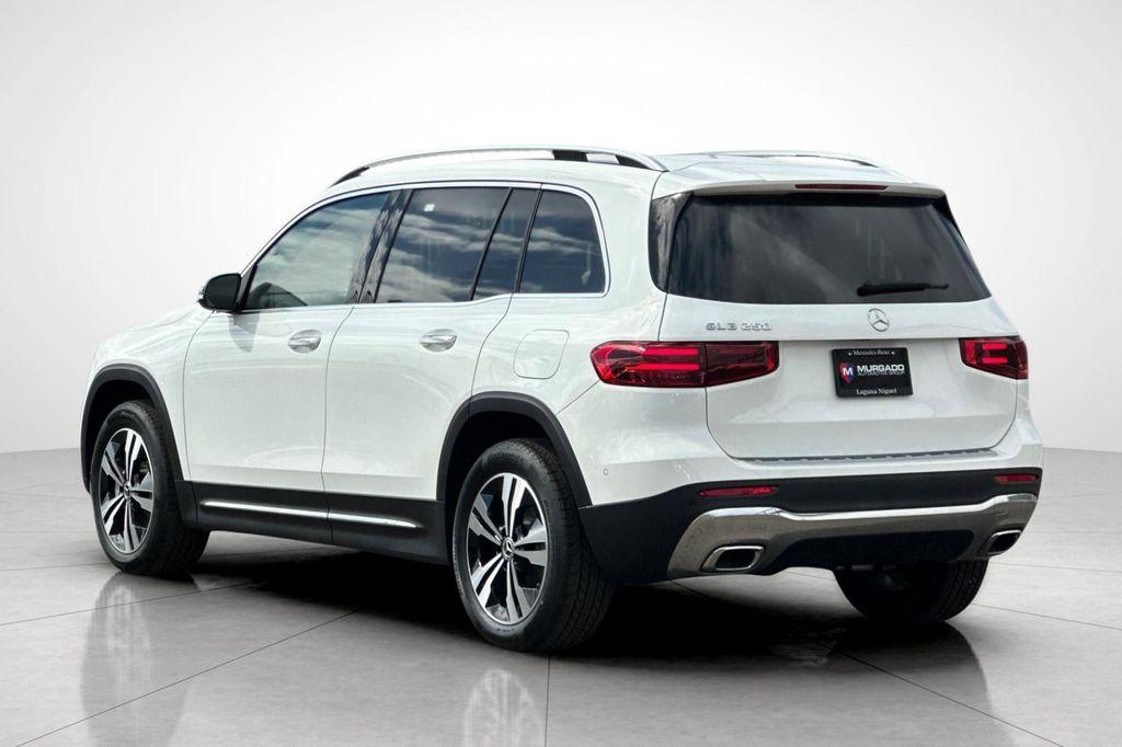 new 2025 Mercedes-Benz GLB 250 car, priced at $40,073