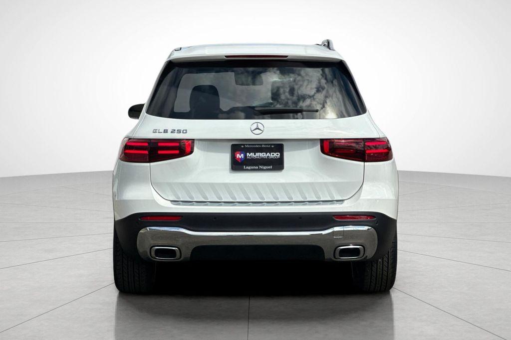 new 2025 Mercedes-Benz GLB 250 car, priced at $40,073