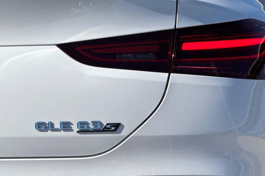 new 2025 Mercedes-Benz AMG GLE 63 car, priced at $132,540