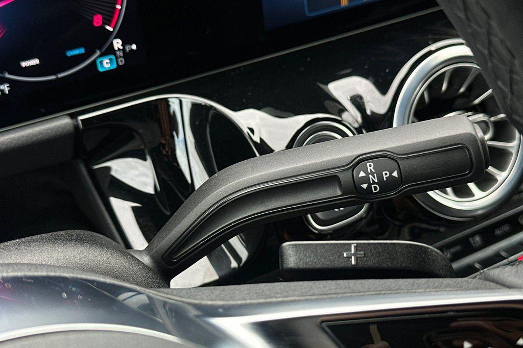 used 2025 Mercedes-Benz GLA 250 car, priced at $37,400