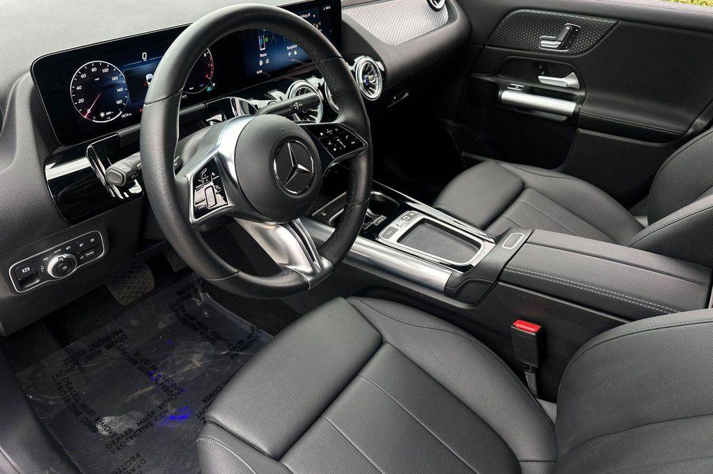 used 2025 Mercedes-Benz GLA 250 car, priced at $37,400