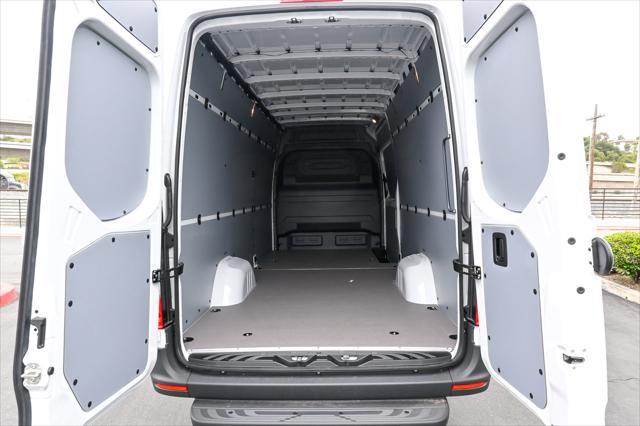 new 2024 Mercedes-Benz Sprinter 2500 car, priced at $78,392