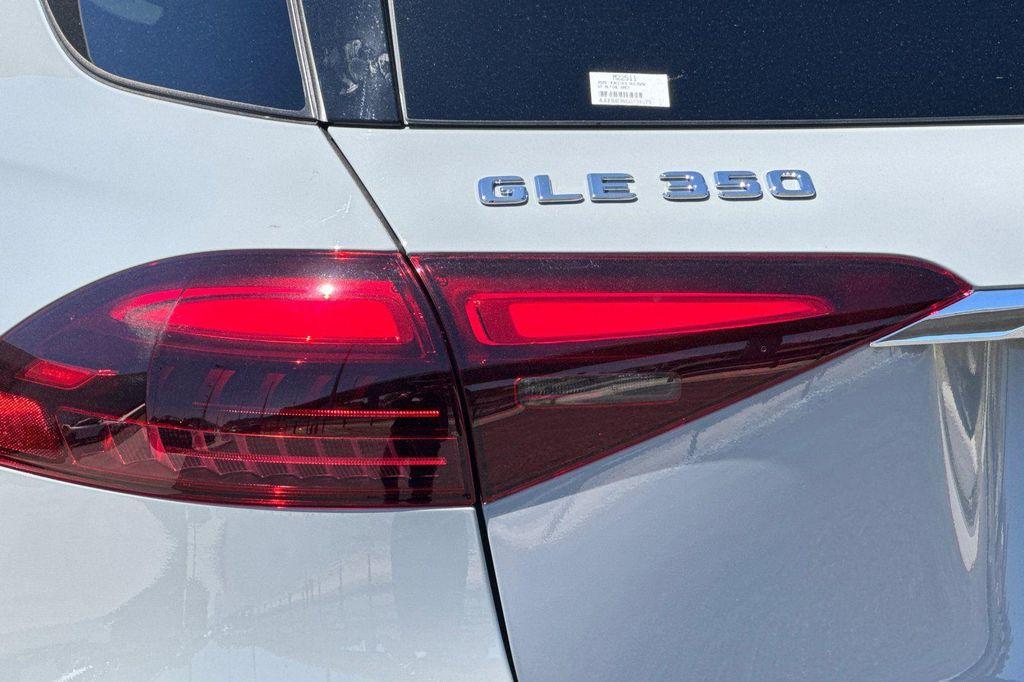 new 2025 Mercedes-Benz GLE 350 car, priced at $68,125