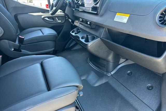 new 2025 Mercedes-Benz Sprinter 2500 car, priced at $82,832