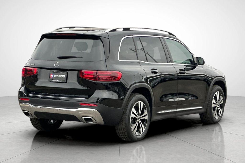 new 2025 Mercedes-Benz GLB 250 car, priced at $37,868