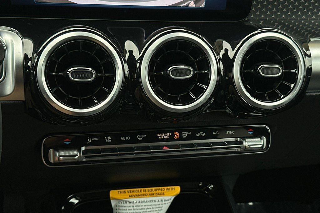new 2025 Mercedes-Benz GLB 250 car, priced at $37,868