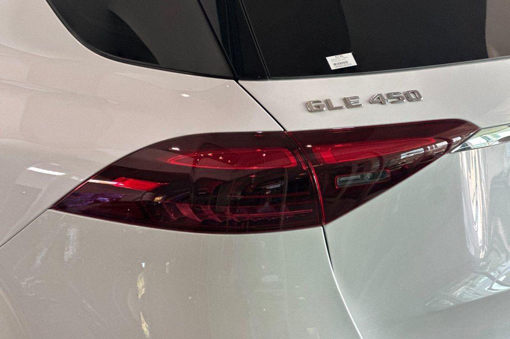 new 2026 Mercedes-Benz GLE 450 car, priced at $82,340