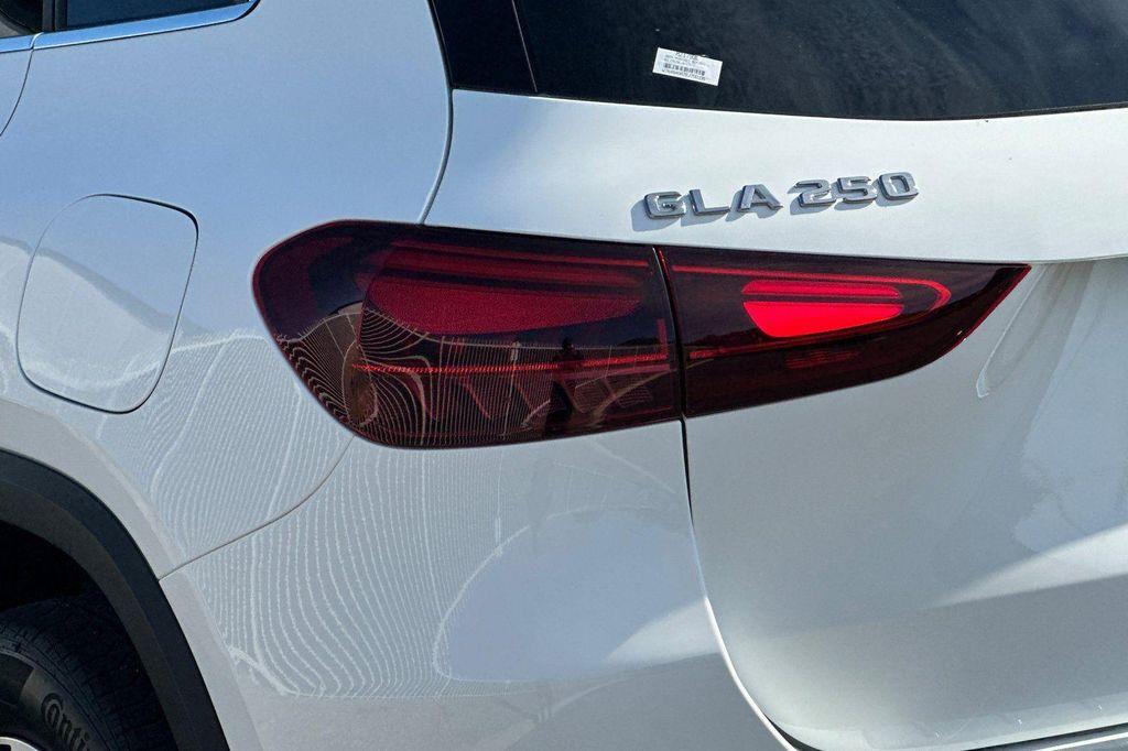 used 2025 Mercedes-Benz GLA 250 car, priced at $37,400