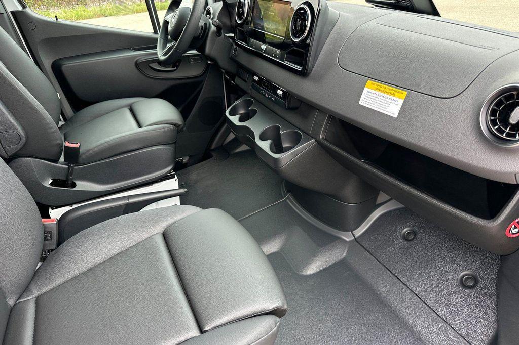 new 2025 Mercedes-Benz Sprinter 2500 car, priced at $61,911