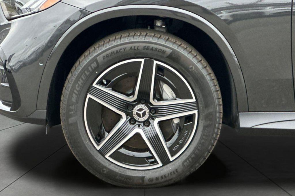 new 2025 Mercedes-Benz GLC 300 car, priced at $52,335