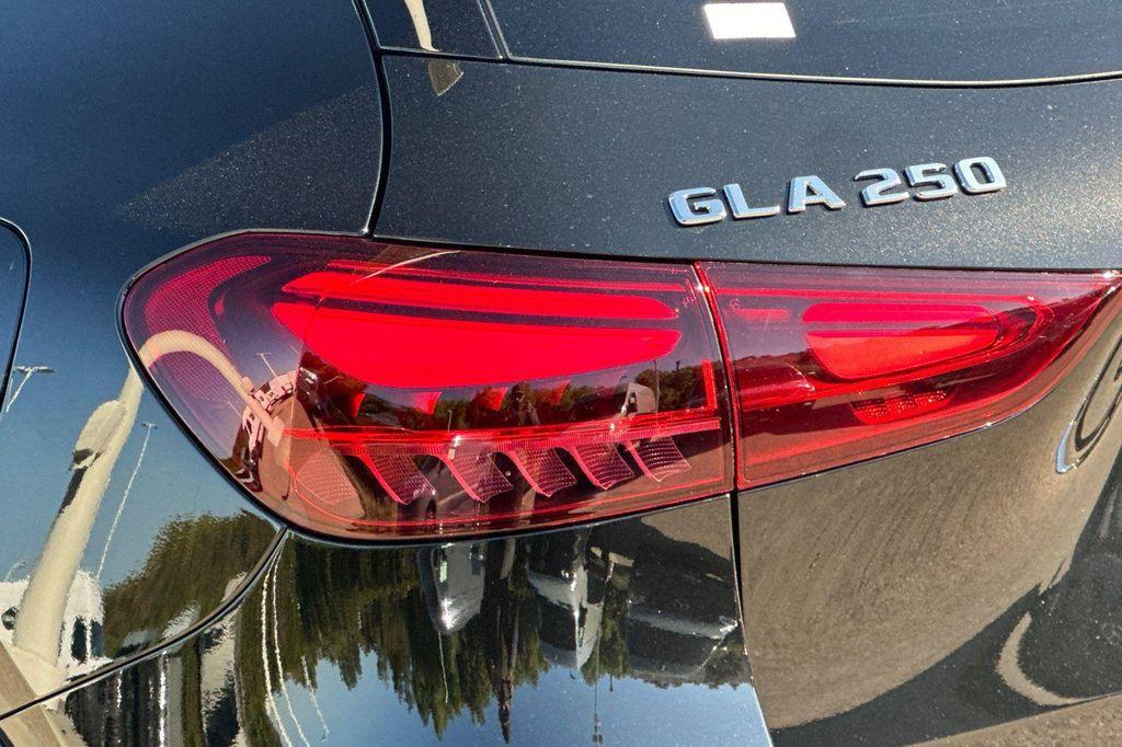 new 2026 Mercedes-Benz GLA 250 car, priced at $48,115