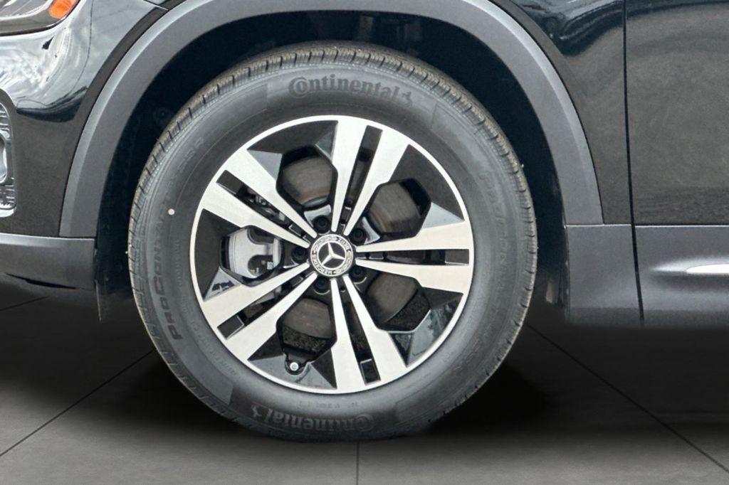 new 2025 Mercedes-Benz GLB 250 car, priced at $38,759