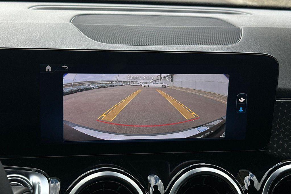 new 2025 Mercedes-Benz GLB 250 car, priced at $38,759