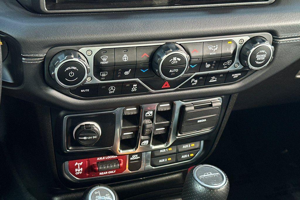 used 2024 Jeep Gladiator car, priced at $51,500