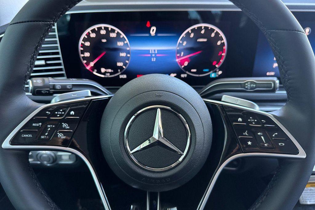 new 2025 Mercedes-Benz GLE 350 car, priced at $71,645
