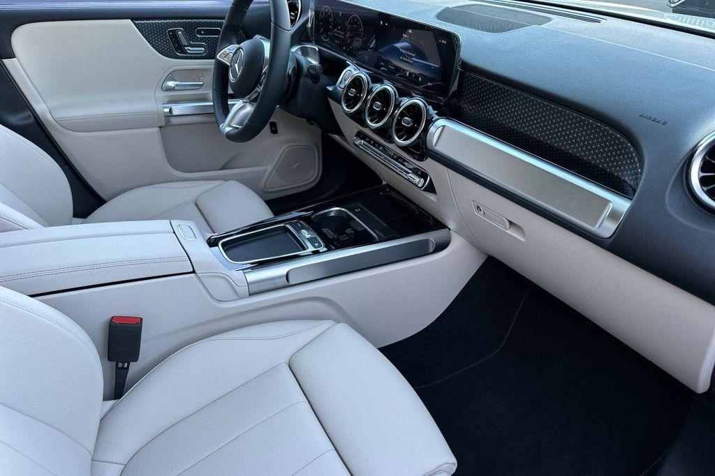 new 2026 Mercedes-Benz GLB 250 car, priced at $46,195