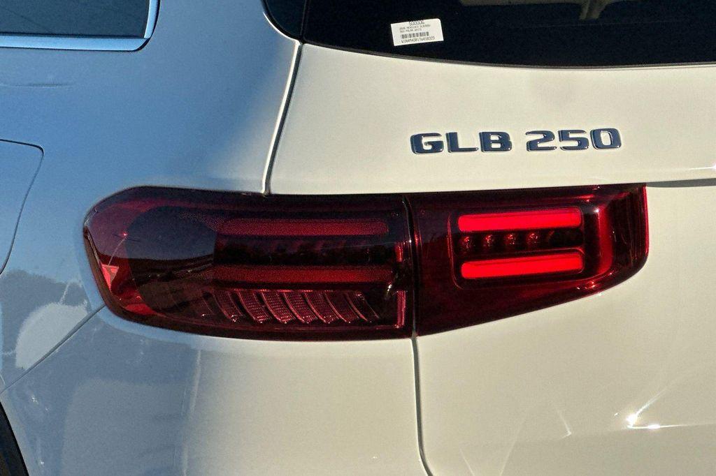 new 2026 Mercedes-Benz GLB 250 car, priced at $46,195