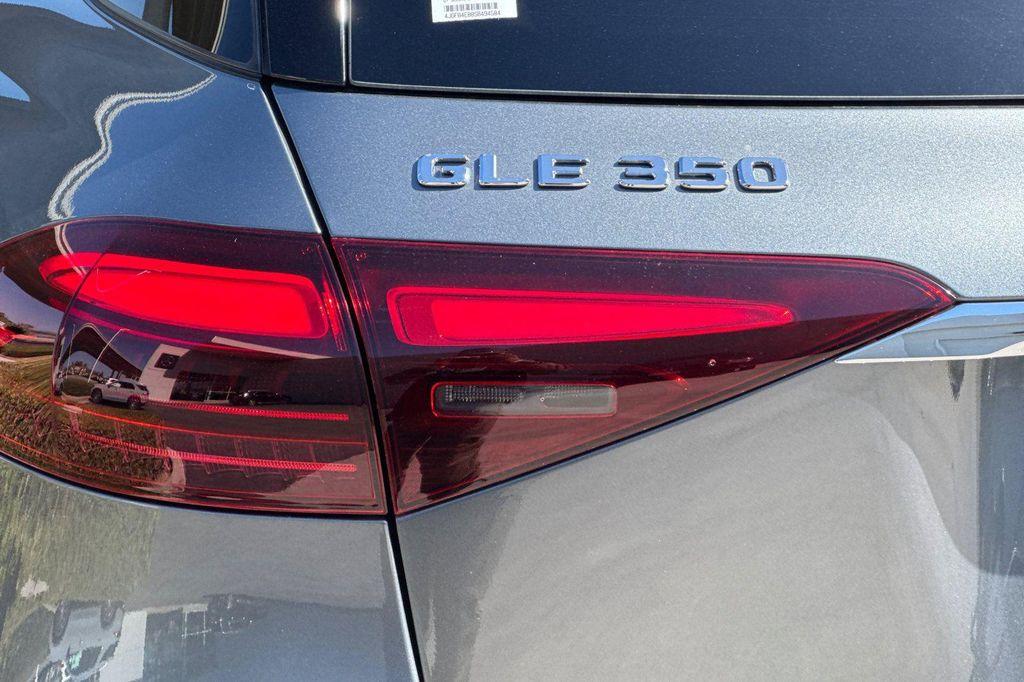 new 2025 Mercedes-Benz GLE 350 car, priced at $64,886
