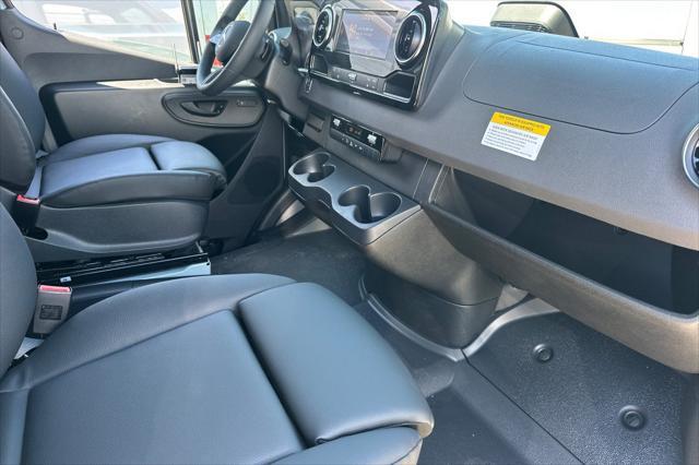 new 2025 Mercedes-Benz Sprinter 2500 car, priced at $73,907