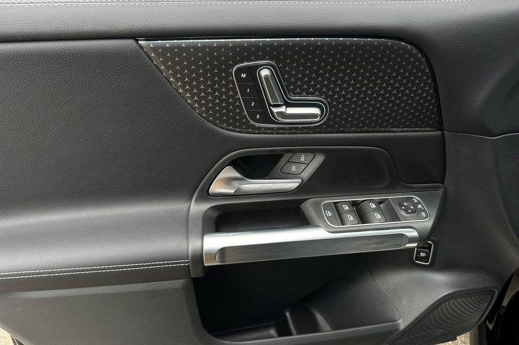 new 2025 Mercedes-Benz GLB 250 car, priced at $38,759