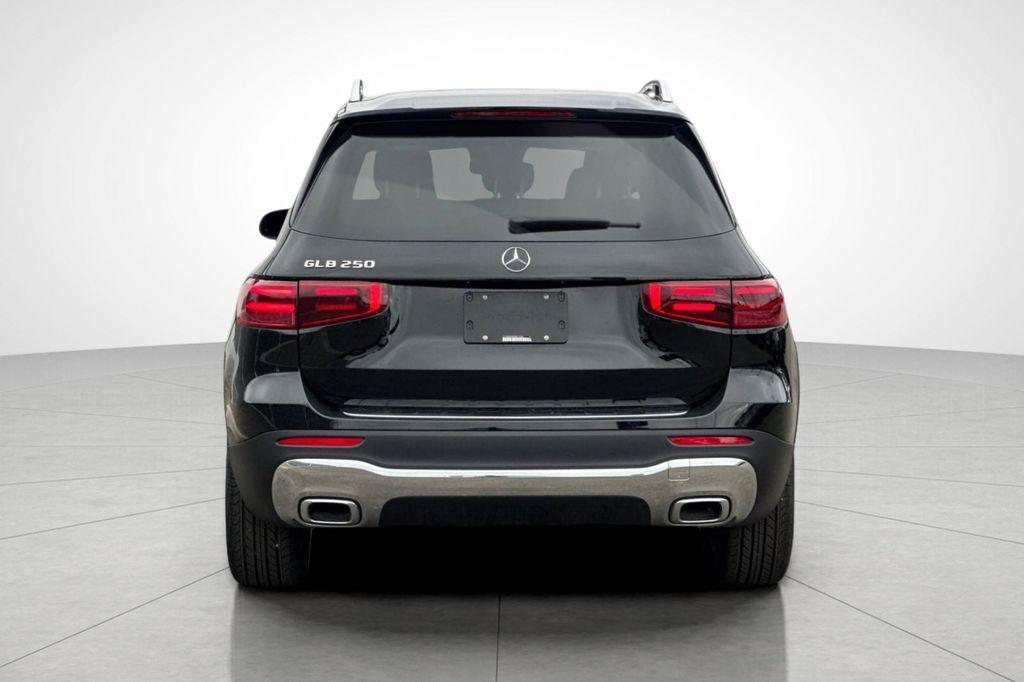 new 2025 Mercedes-Benz GLB 250 car, priced at $37,868