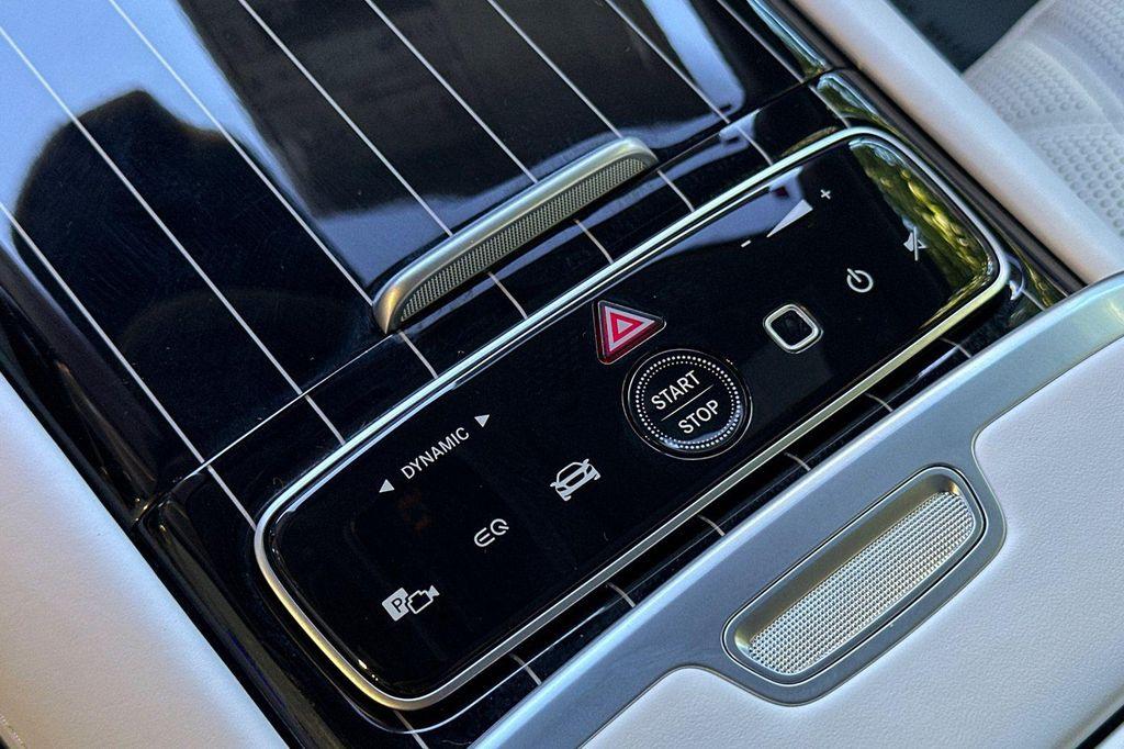 new 2025 Mercedes-Benz Maybach EQS 680 car, priced at $205,350