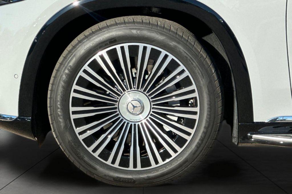 new 2025 Mercedes-Benz Maybach EQS 680 car, priced at $205,350