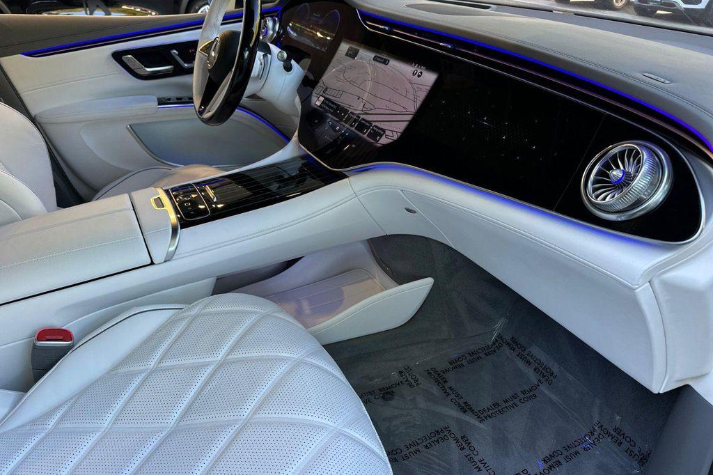 new 2025 Mercedes-Benz Maybach EQS 680 car, priced at $205,350
