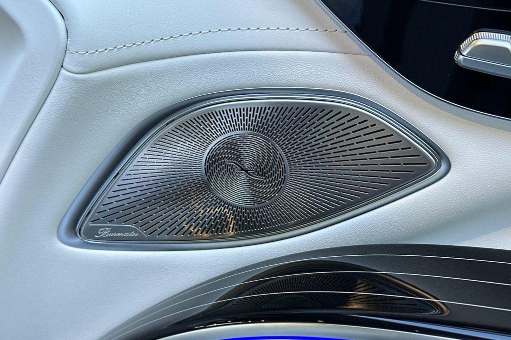 new 2025 Mercedes-Benz Maybach EQS 680 car, priced at $205,350