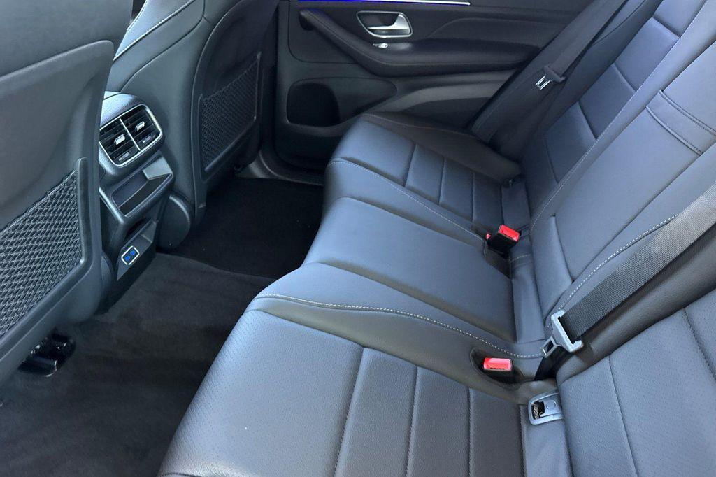 new 2026 Mercedes-Benz GLE 450 car, priced at $80,785
